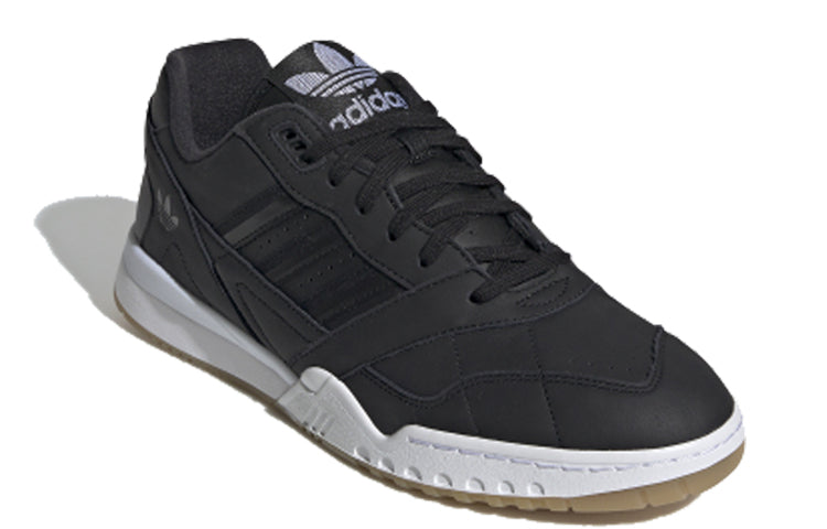 adidas originals A.R. Trainer EE5404