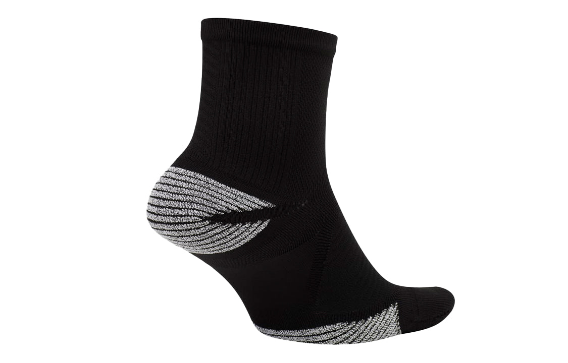 Nike Logo Running Racing Casual Sports Socks Couple Style One Pair Black SK0122-010