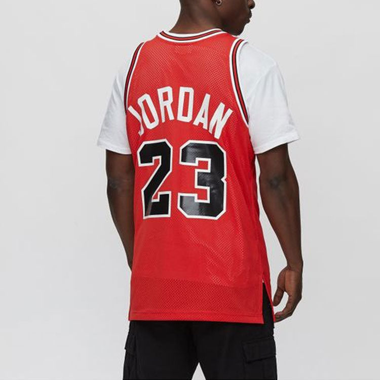 Mitchell & Ness NBA AU 88-89 23 AJY4LG19005-CBUSCAR88MJO