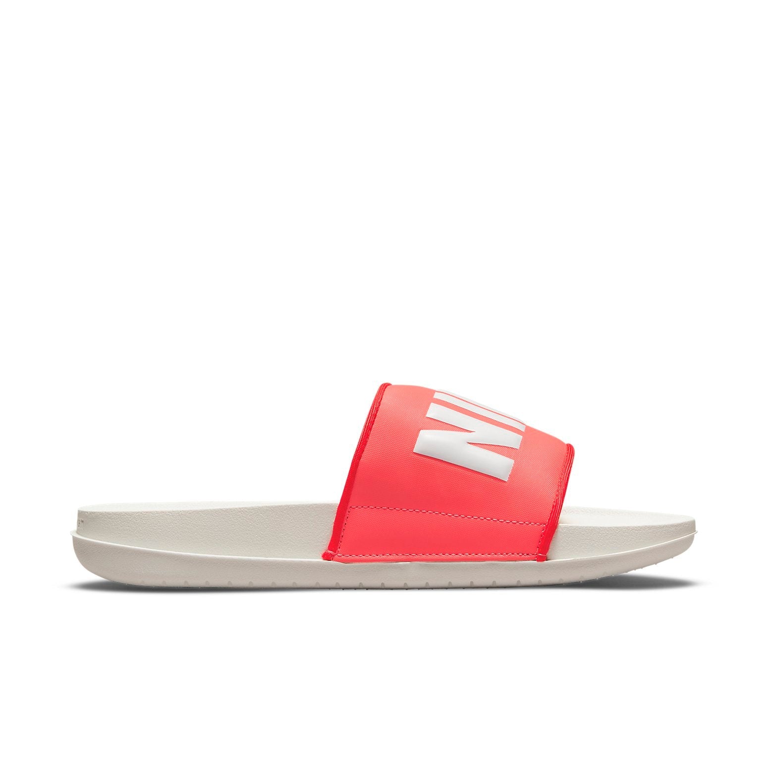 (WMNS) Nike Offcourt 'Magic Ember Summit White Chile Red' BQ4632-802