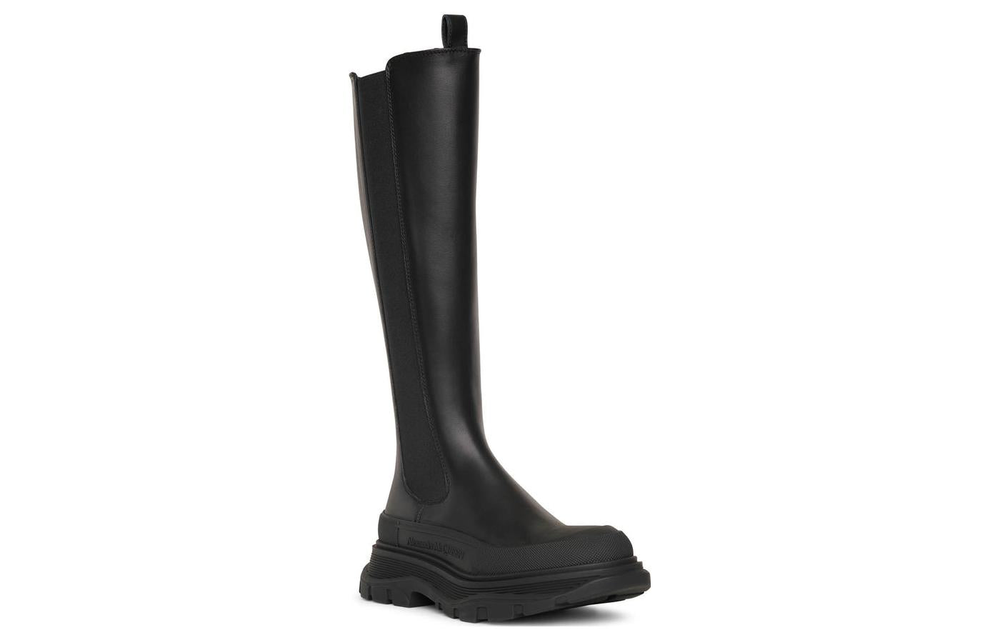 (WMNS) Alexander McQueen Tread Slick Knee High Boot 'Black' 666410WHZ661000