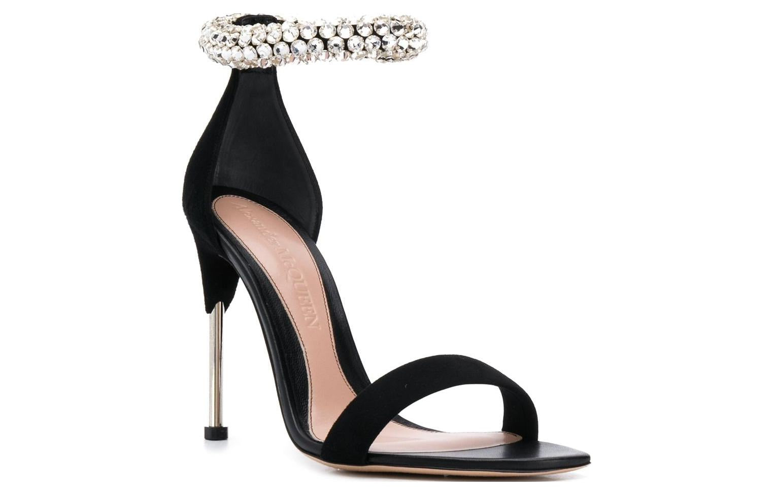 (WMNS) Alexander McQueen Crystal Ankle Cuff Sandals 'Black Silver' 586437WHV6B1064