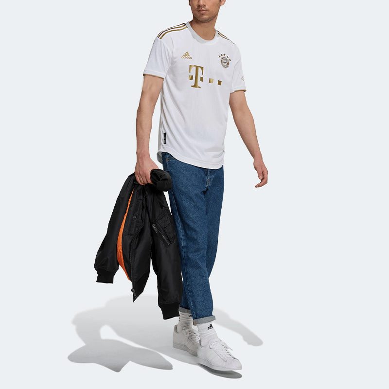 adidas FC Bayern 22/23 Away Authentic Jersey HI3883