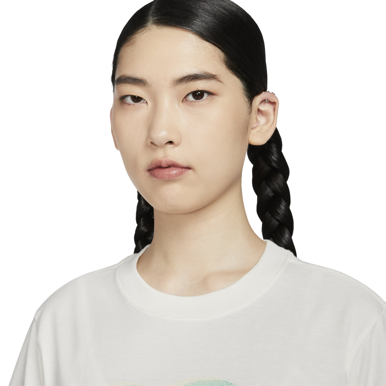 (WMNS) Nike Sportswear Essential Graphic T-Shirt Asia Sizing 'Sail' HM4594-133
