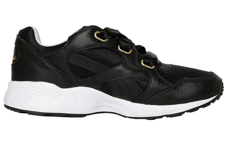 (WMNS) PUMA Prevail Heart Low Running Shoes Black/White 365649-01