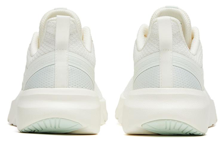 (WMNS) ANTA Running Series Sneakers 'Oxygen Green' 122325575-4