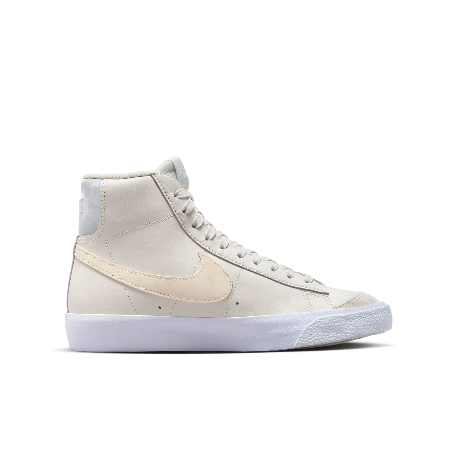 (GS) Nike Blazer Mid '77 'Pale Ivory' DA4086-009
