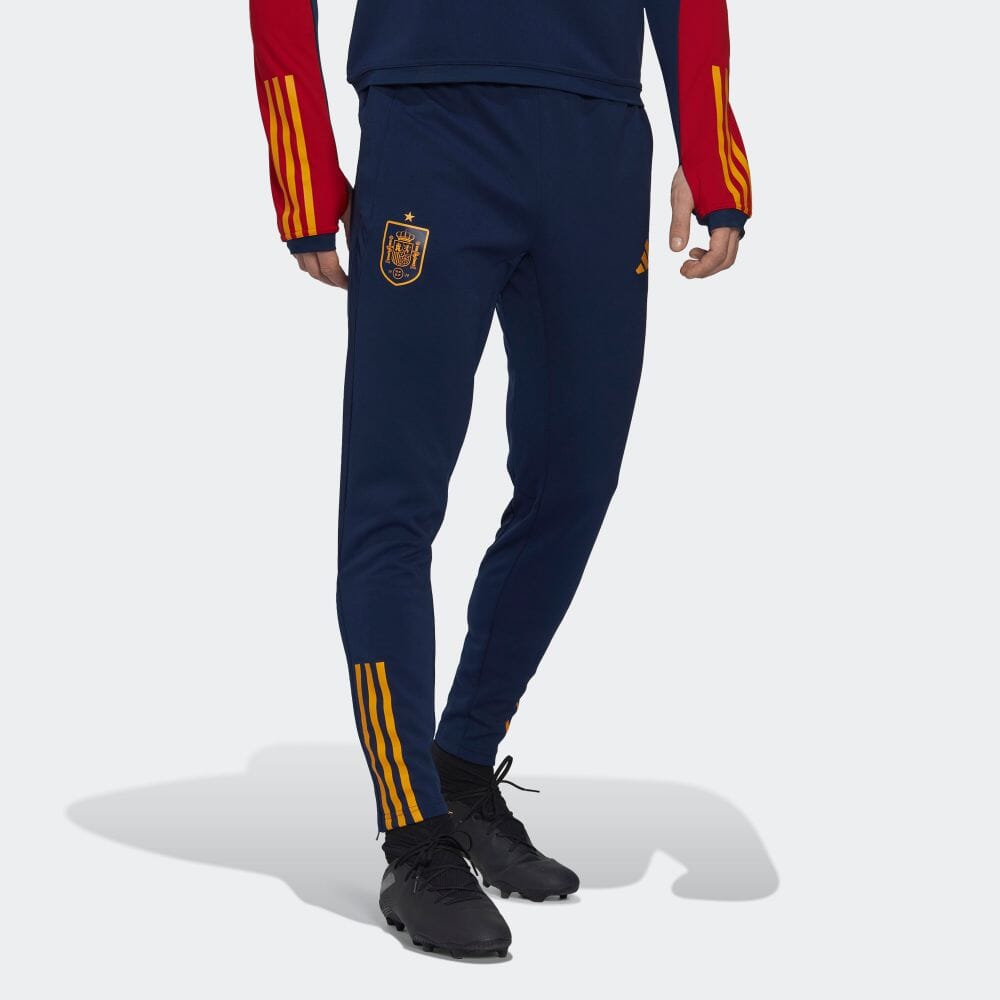 adidas Logo HE8827
