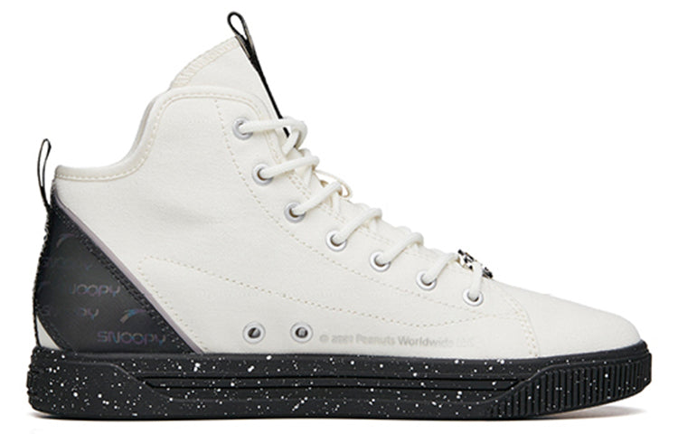 (WMNS) ANTA x Snoopy Skateboarding Series Sneakers High 'White' 922138601-3