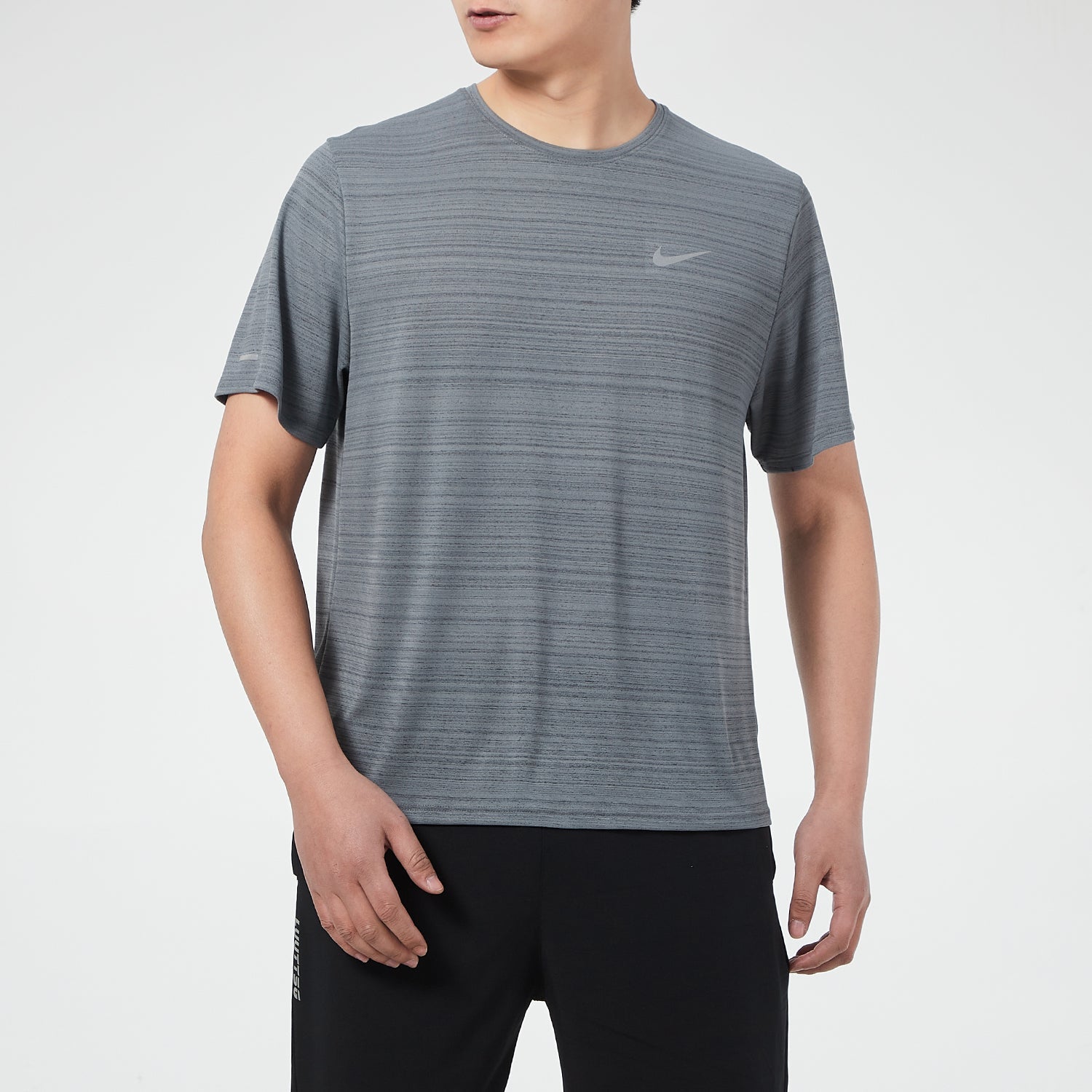 Men's Nike Dri-fit Miler Running Training Sports Short Sleeve Smoke Grey T-Shirt 'Gray Silver' CU5993-084