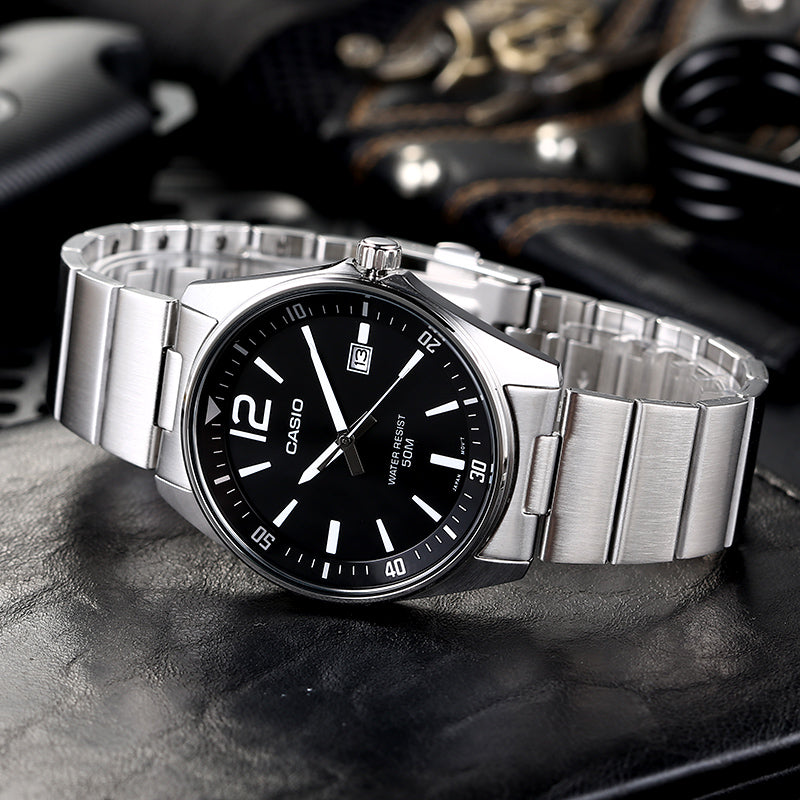 CASIO Male DRESS Japan / South Korea Fashion Quartz Silver Analog MTP-E170D-1BVDF