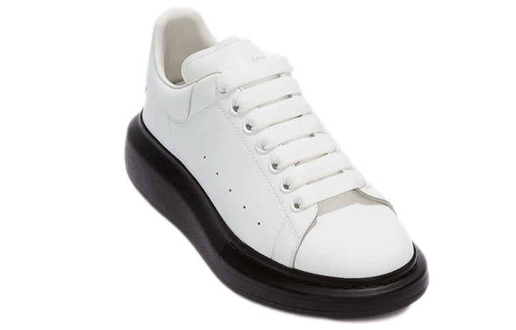 Alexander McQueen Oversized Sneaker 'White Black Sole' 553680WHTQ49061