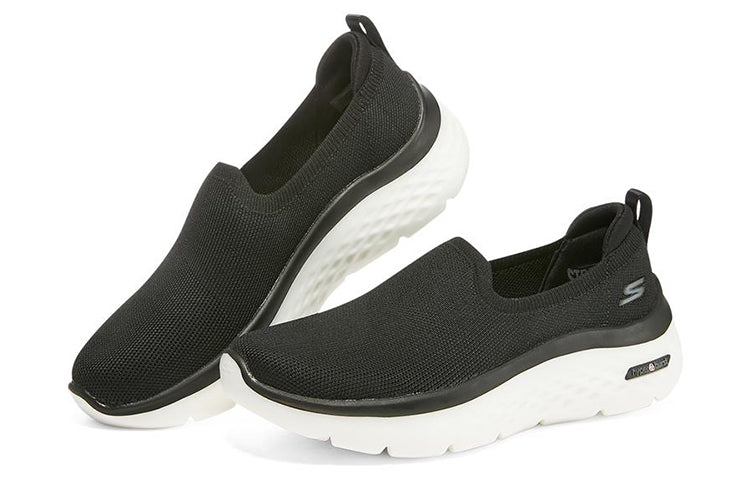 (WMNS) Skechers Go Walk Hyper Burst 'Black White' 124584-BKW