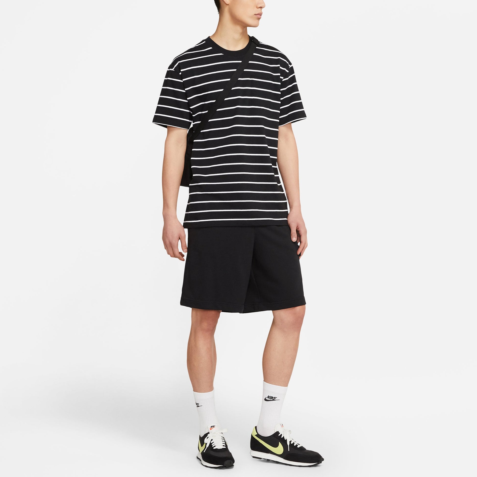 Nike Sportswear Sports Breathable Stripe Short Sleeve Black DM8880-010