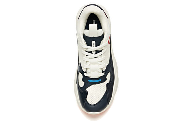 (WMNS) ANTA Life Series Sneakers 'Black White Red' 12948882-4