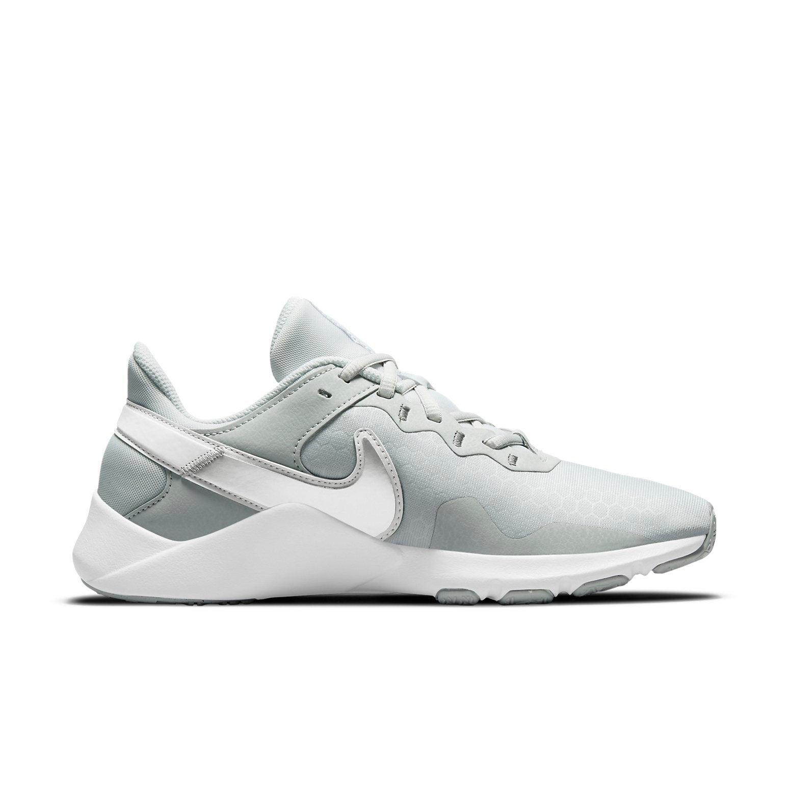 (WMNS) Nike Legend Essential 2 'Photon Dust Metallic Silver' CQ9545-012