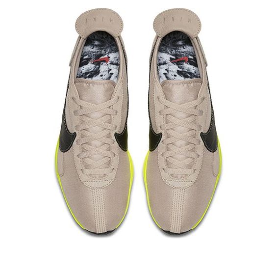 Nike Moon Racer 'String' AQ4121-200