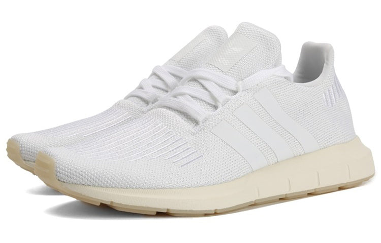 (WMNS) adidas Swift Run 'Cloud White' D96647