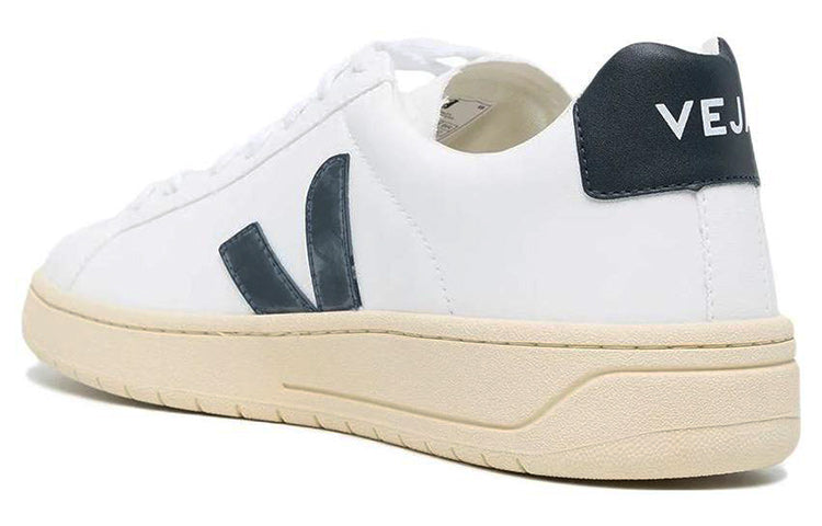Veja Urca CWL 'White Nautico Butter' UC0702641