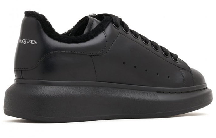 Alexander McQueen Oversized Sneakers 'Triple Black' 604228WHBN61000