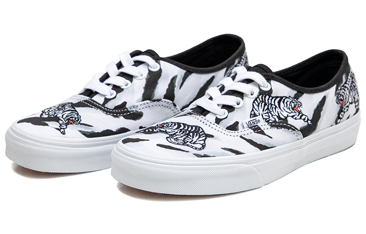 Vans Unisex Authentic Low-Top Sneakers Black/White VN0A5KRDWHT