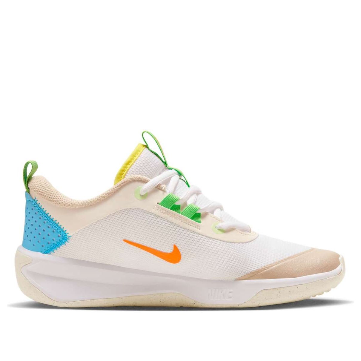 (GS) Nike Omni Multi-Court 'White Total Orange' FN8906-181