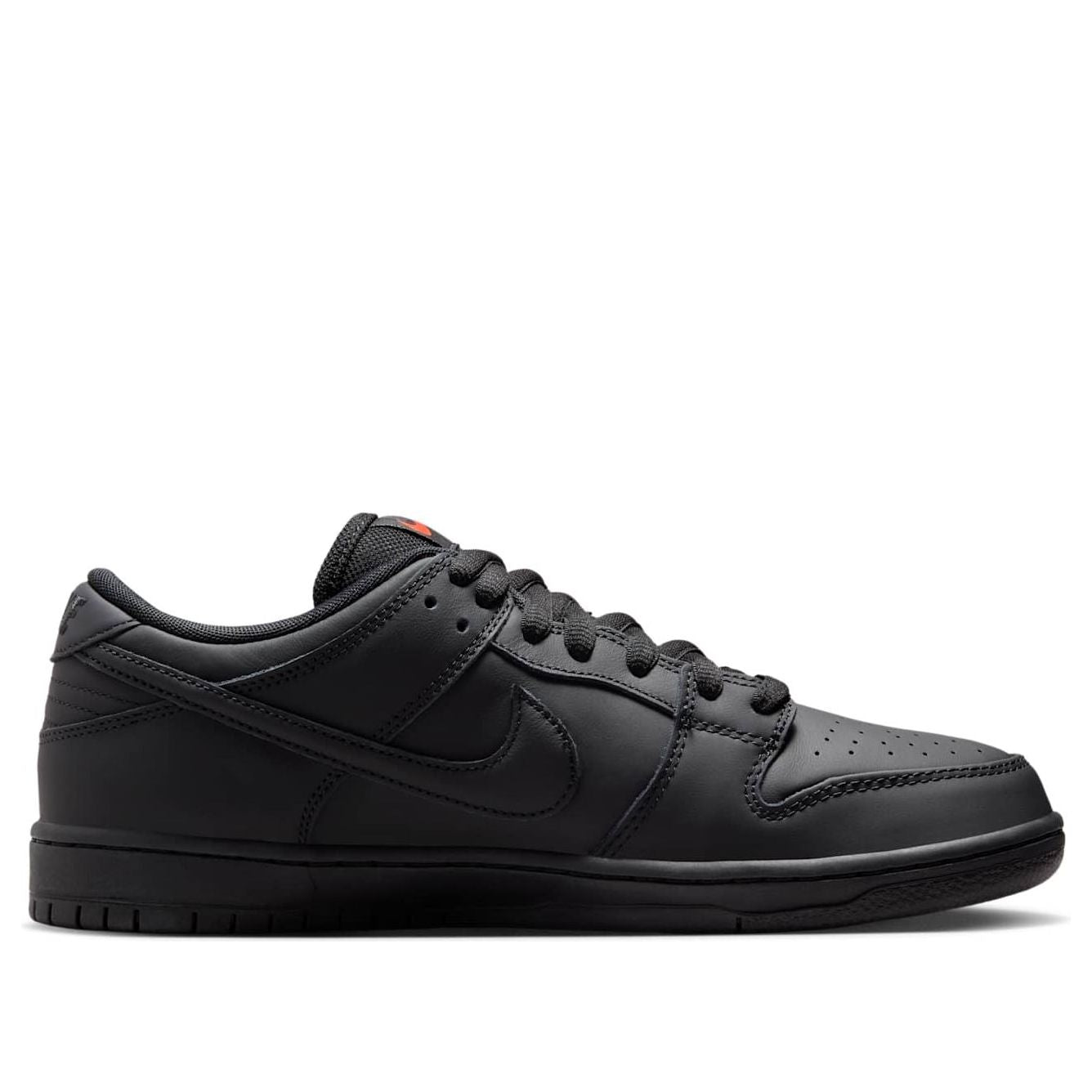 Nike SB Dunk Low Pro 'Triple Black' FJ1674-001