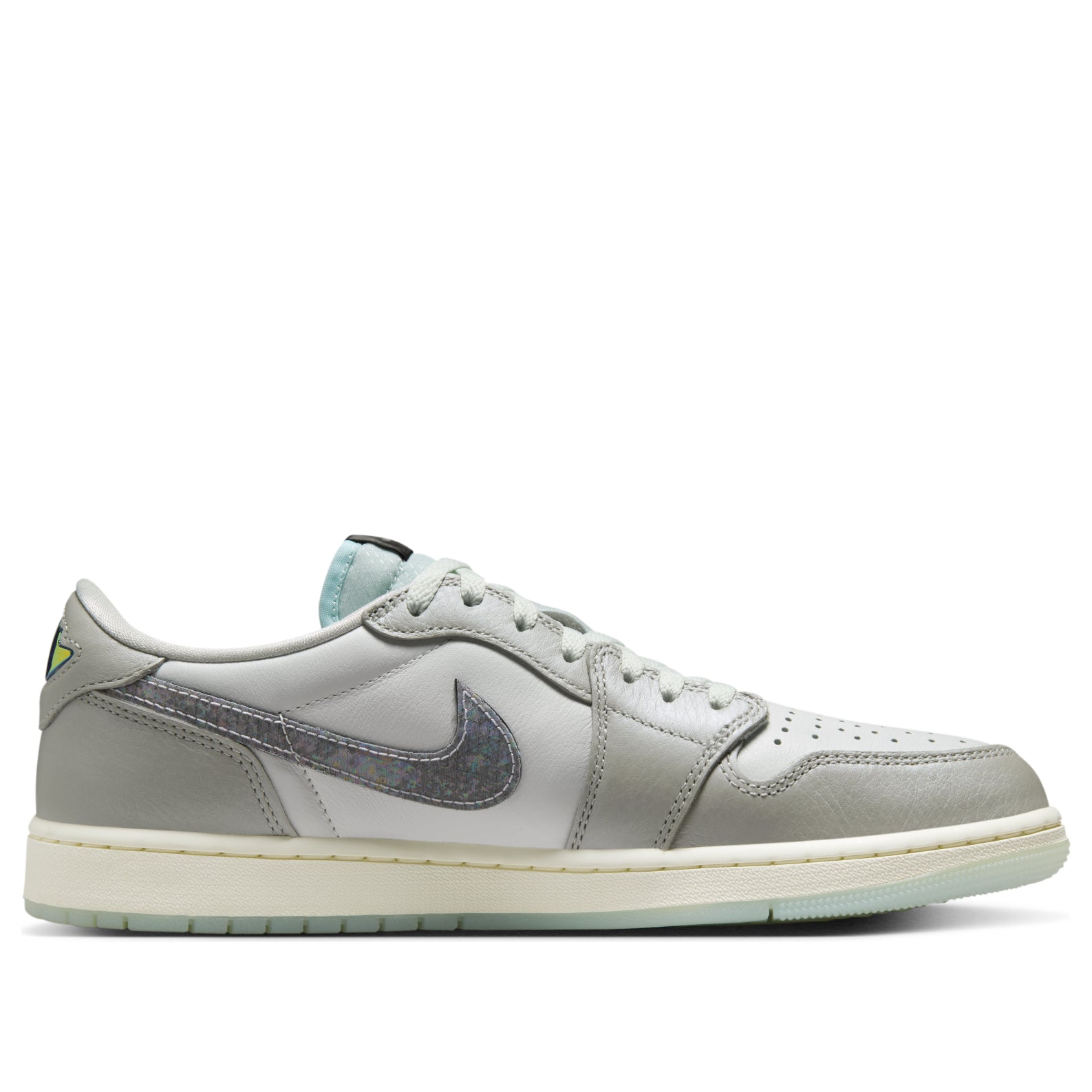 Air Jordan 1 Retro Low OG 'Year of the Snake' HF3144-100