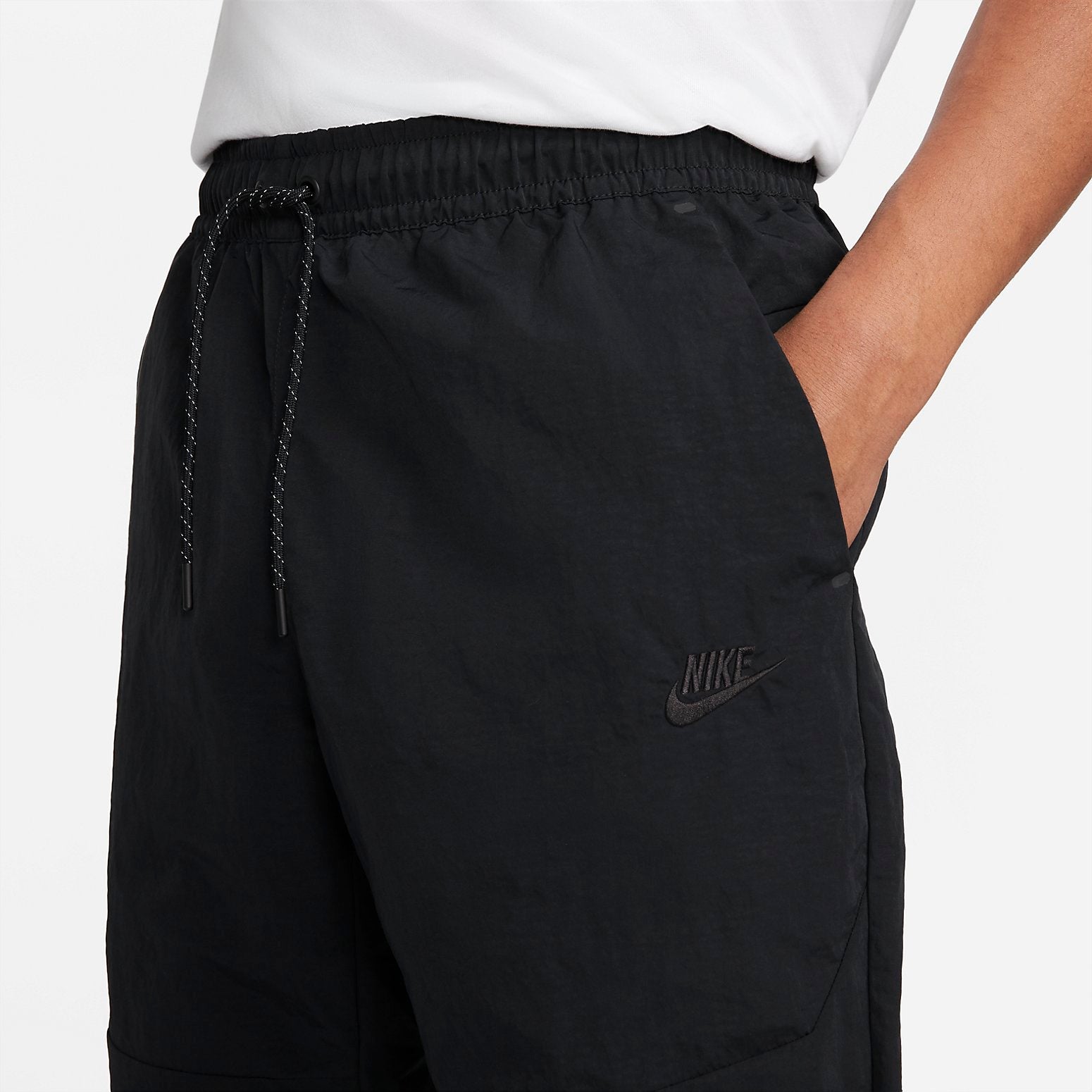 Nike Sportswear Tech Essentials lined Commuter Pants 'Black' DQ4343-010