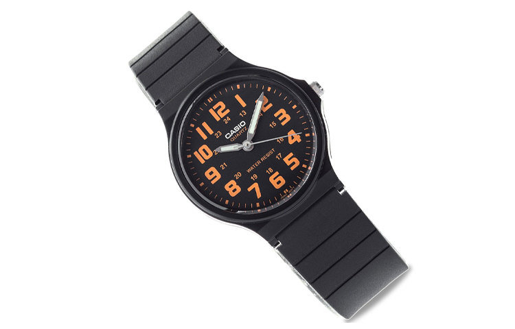 CASIO Waterproof Quartz Mens Black Analog MQ-71-4B