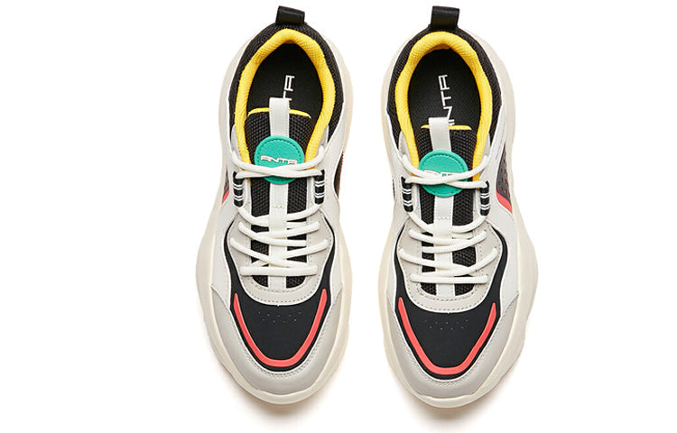 (WMNS) ANTA Life Series Sneakers 'White Black Red' 122018886-4