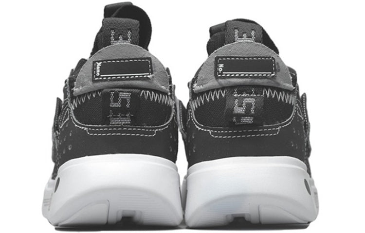 (WMNS) Li-Ning Essence 2 Ace 'Black' AGBN062-13