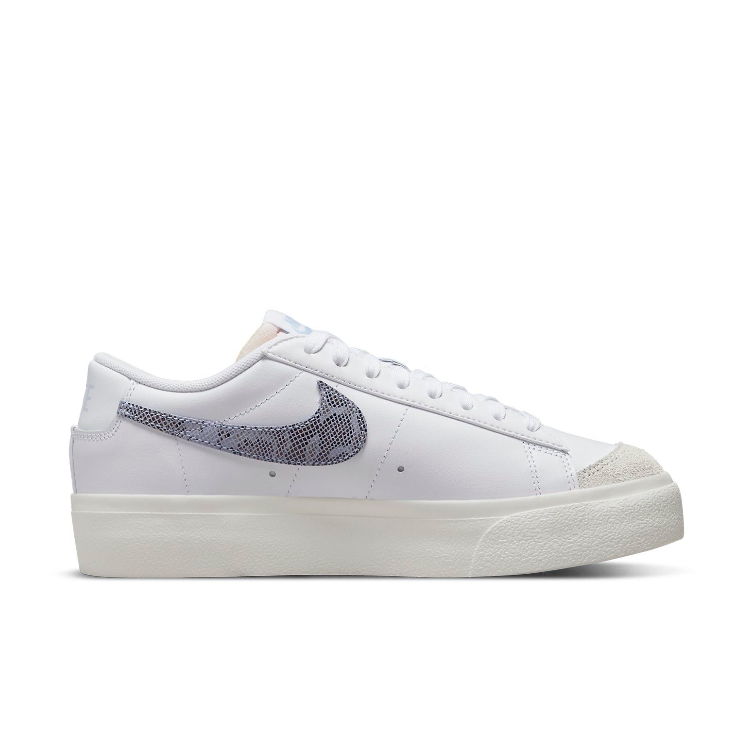 (WMNS) Nike Blazer Low '77 Platform DV6978-100