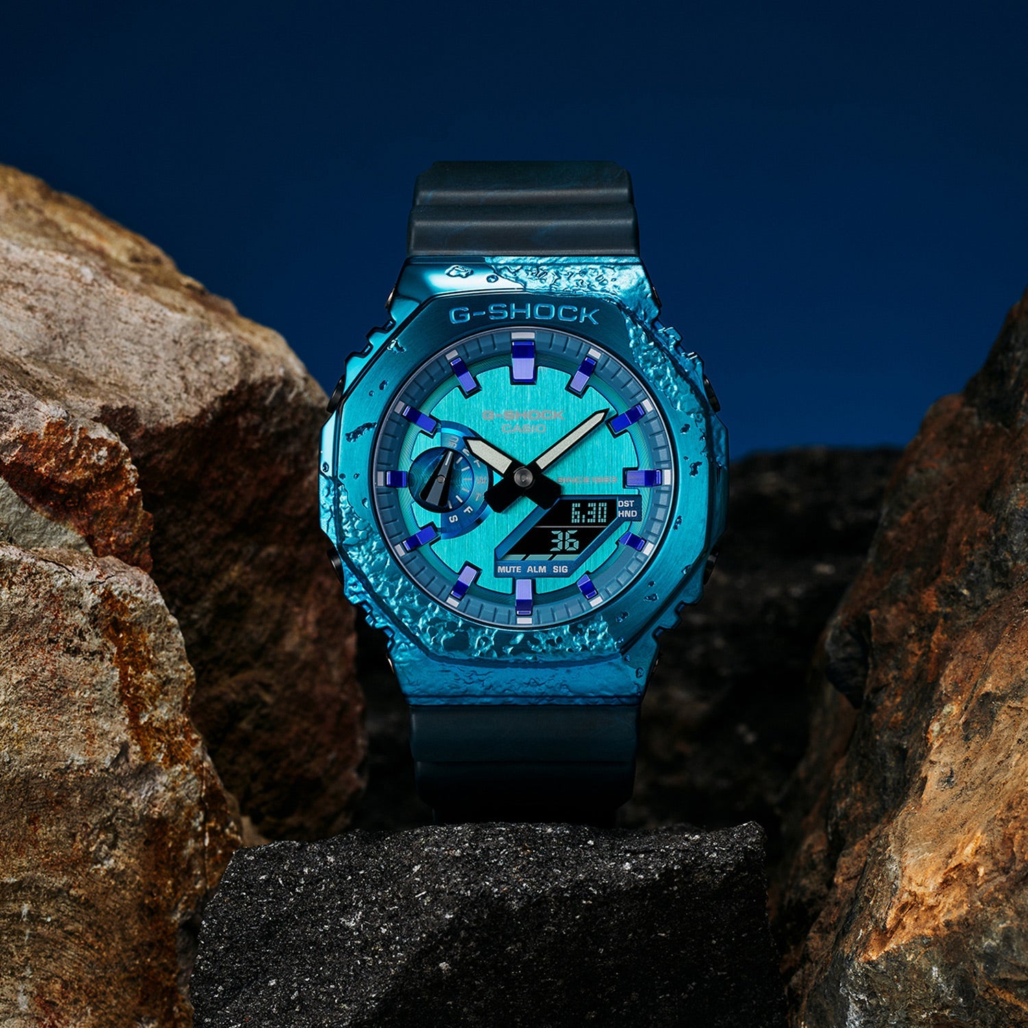 CASIO G-Shock Analog-Digital 'Blue' GM-2140GEM-2APR