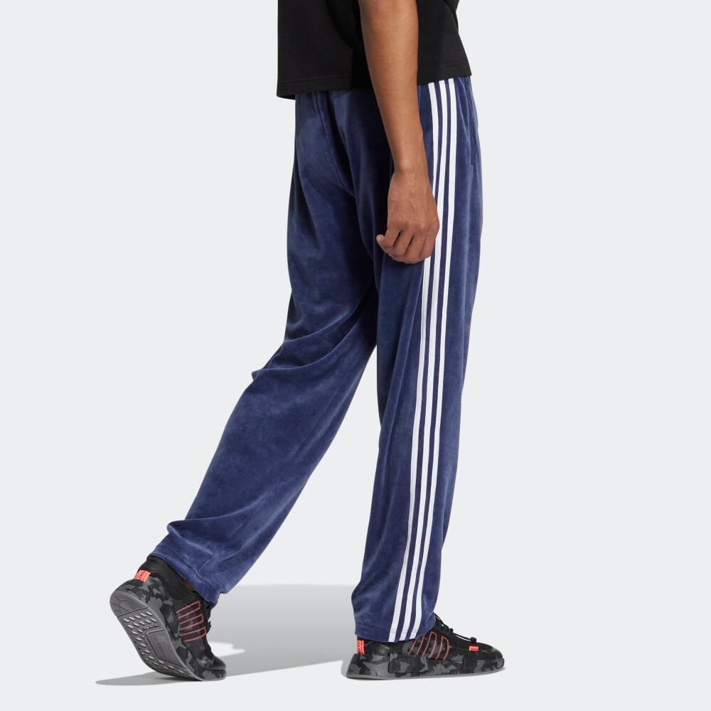 adidas originals Logo HR3444