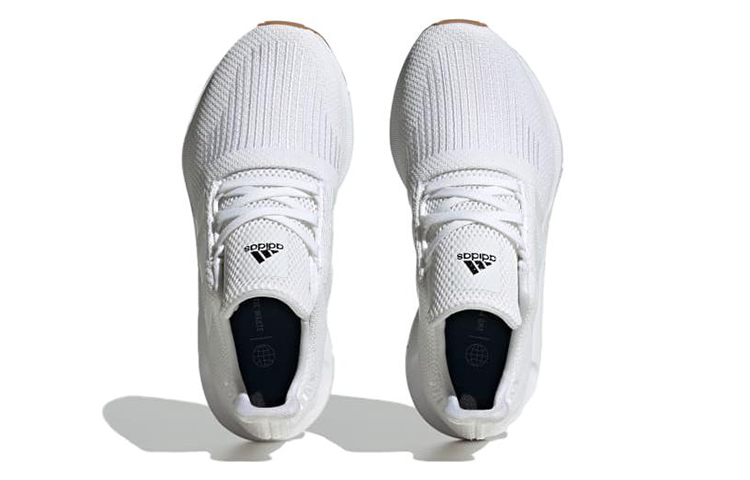 (GS) adidas Swift Run 1.0 'White Gum' IF2970