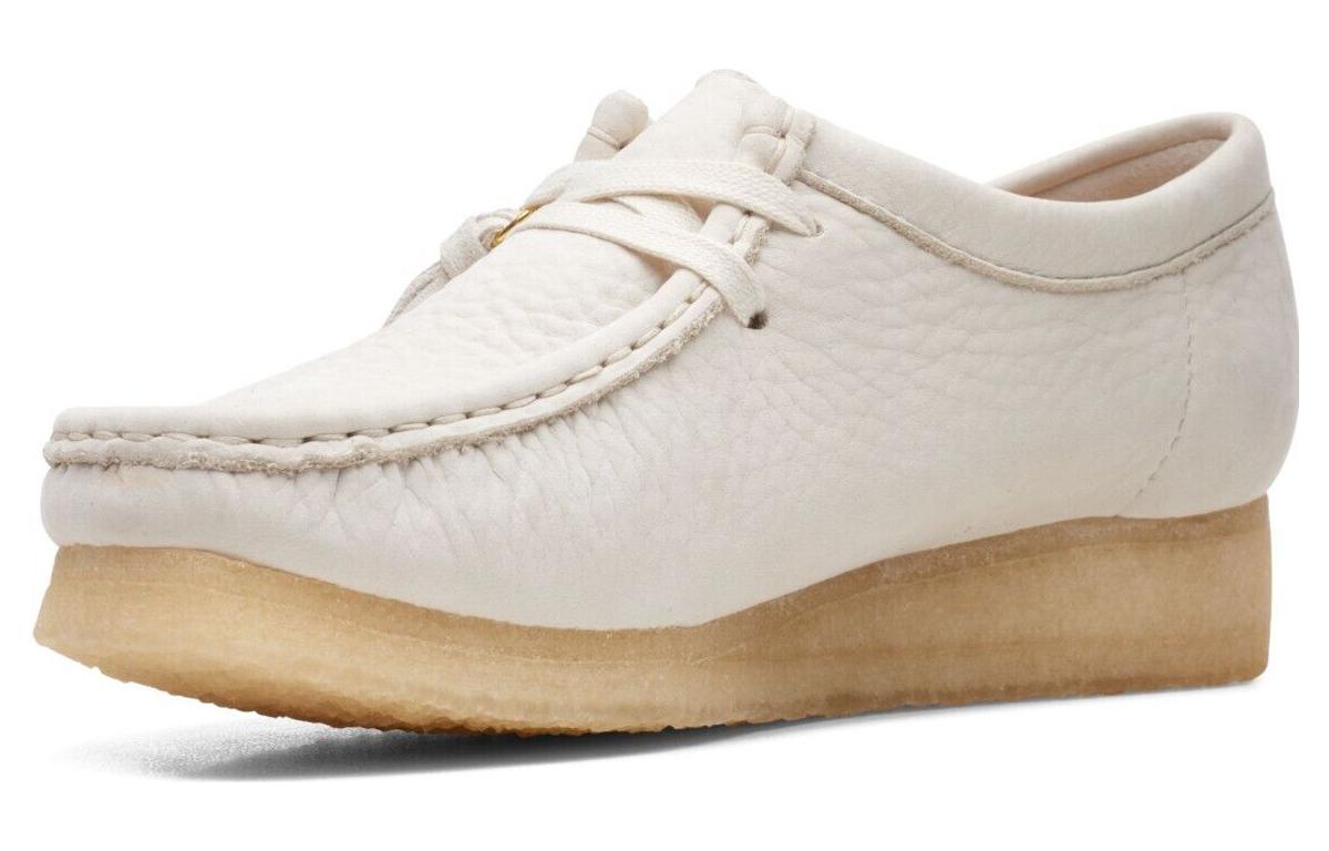 (WMNS) Clarks Wallabee 'White Nubuck' 26165560