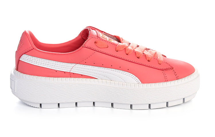 (WMNS) PUMA Platform Trace Leather Cleated Low 366109-03