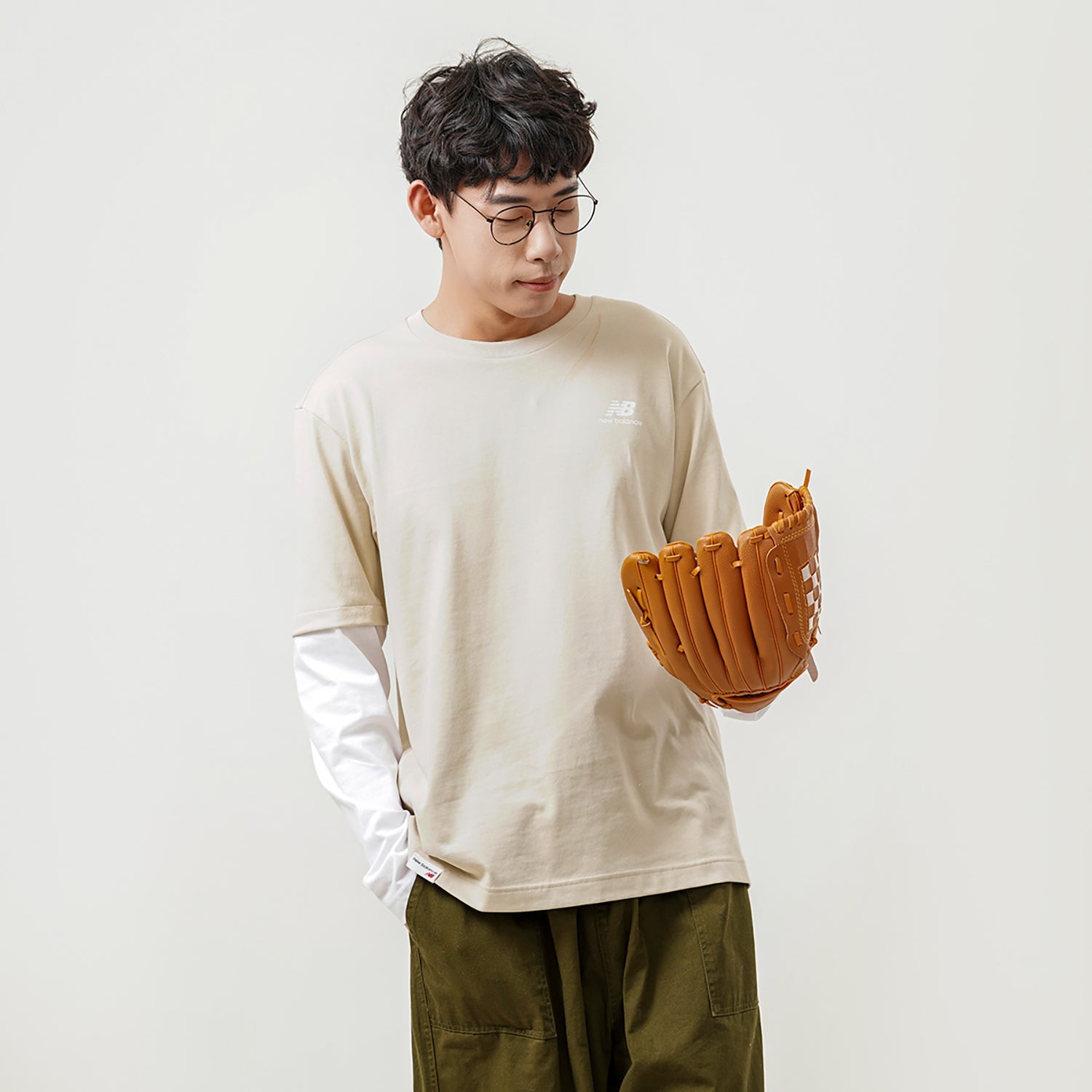 New Balance Contrasting Colors Sports Round Neck Pullover Apricot Color T-Shirt 5DC16063-BEI