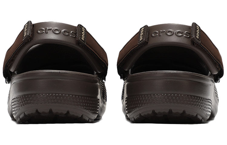 Crocs Classic Crocs Coffee Sandals 207142-206