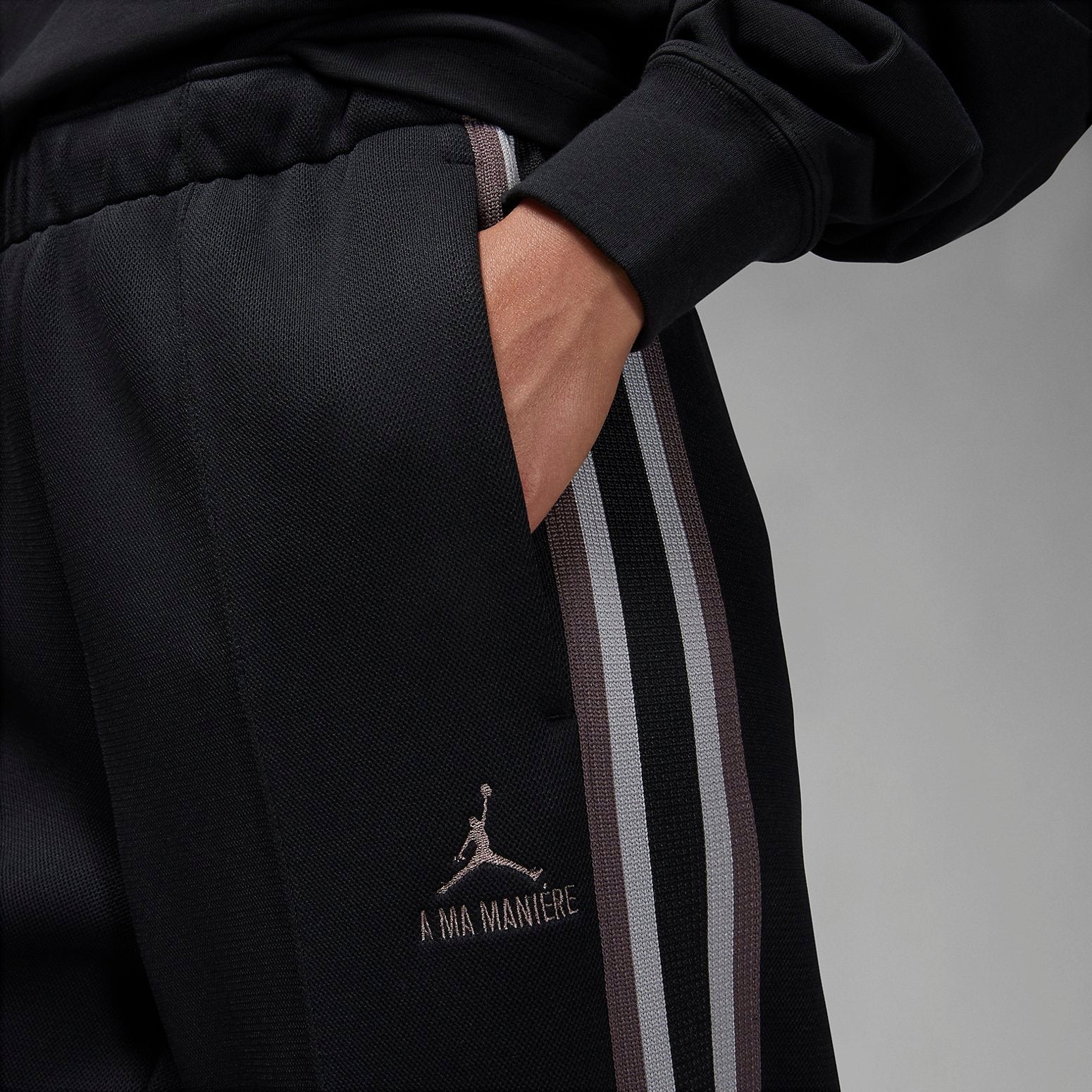 Air Jordan x A Ma Maniere Track Pant Asia Sizing 'Black' DV7464-010