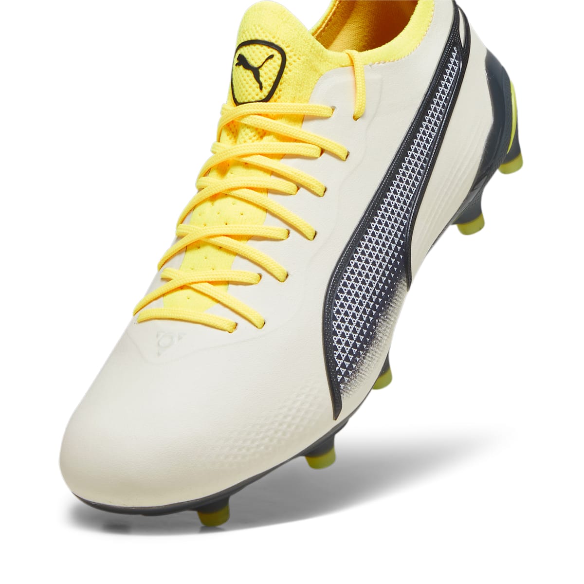 (WMNS) PUMA King Ultimate FG AG 'Voltage Pack' 107565-03