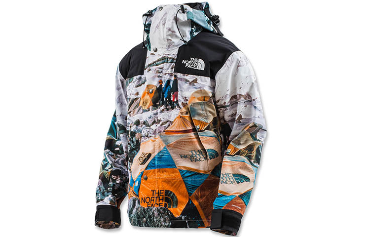 THE NORTH FACE x INVINCIBLE Printed Mountain Jacket NF0A4NDNS58