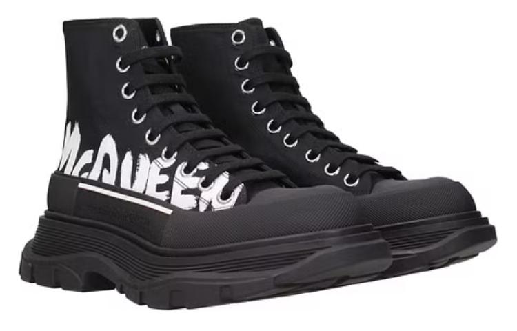 (WMNS) Alexander McQueen Tread Slick Graffiti Logo Boots 'Black White' 676718W4RQ21006