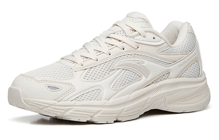(WMNS) ANTA AT953 Vintage Training Shoes 'Cream White' 922245595-4
