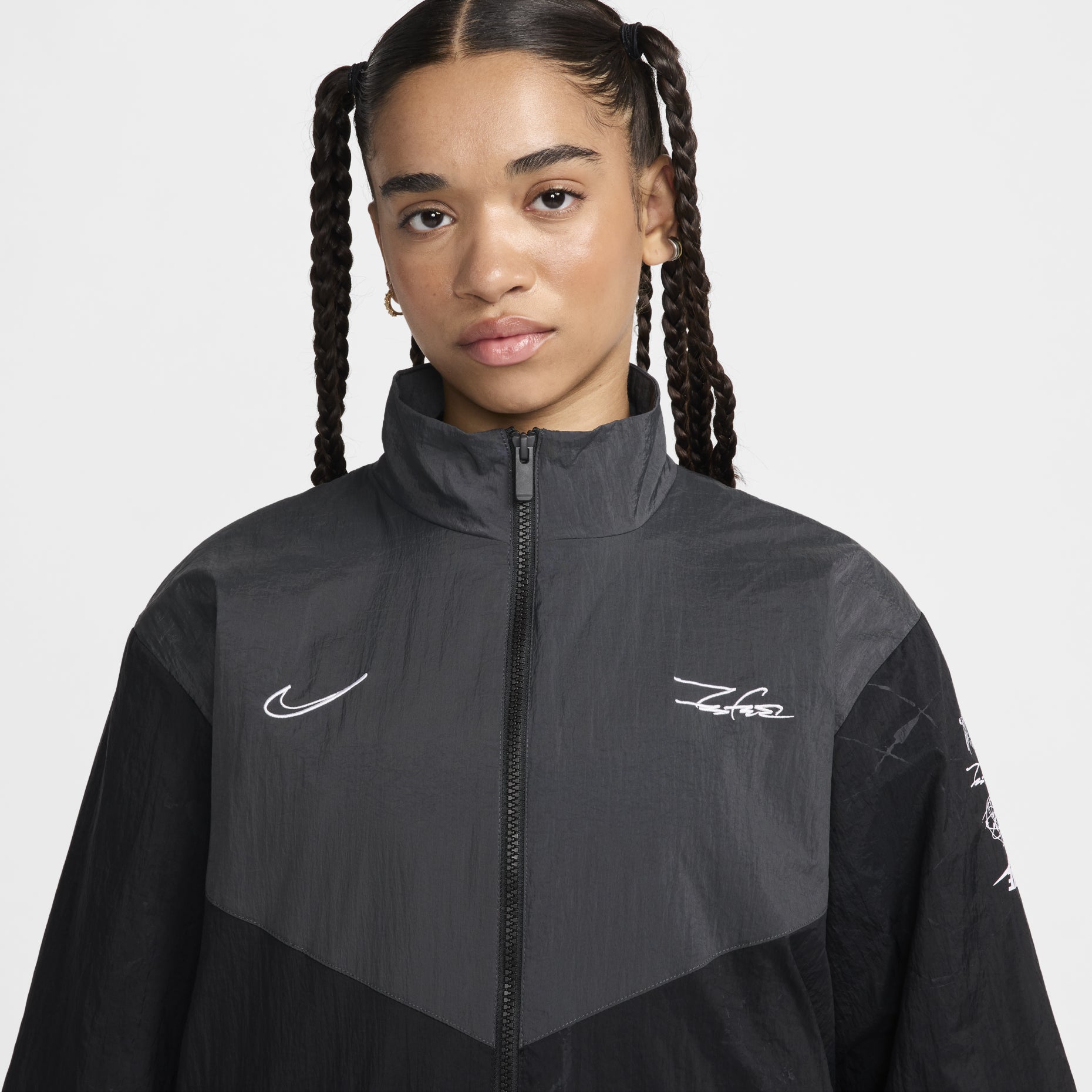 (WMNS) Nike Sportswear Breaking Windrunner Jacket Asia Sizing 'Black Anthracite' HF6069-010