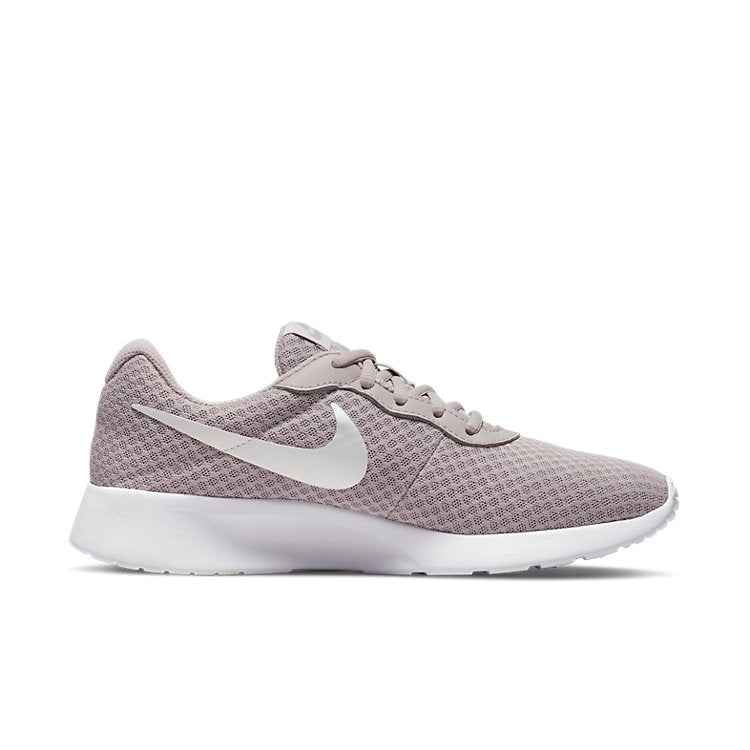 (WMNS) Nike Tanjun Shoes 'Amethyst Ash' DJ6257-500
