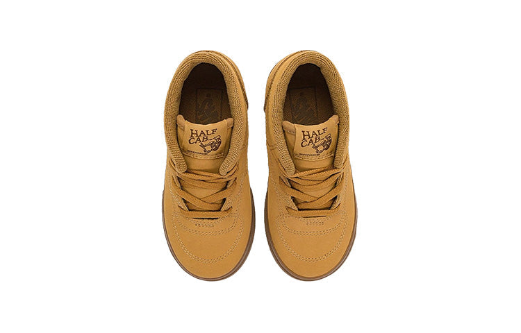 (TD) Vans Half Cab 'Vansbuck' VN0A38EDOTS