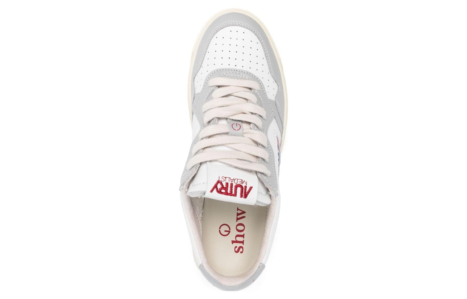 (WMNS) AUTRY Medalist Low Leather 'White Grey and Red Logo' AULW-CCC1