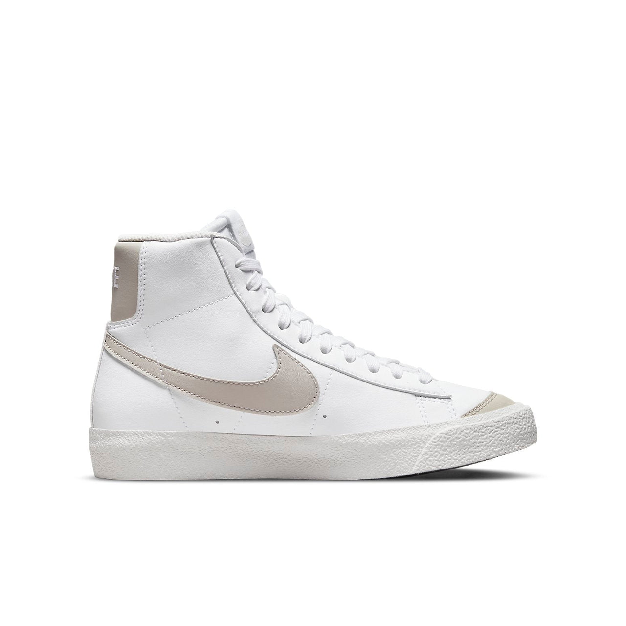 (GS) Nike Blazer Mid '77 SE 'White Light Bone' DM1000-100